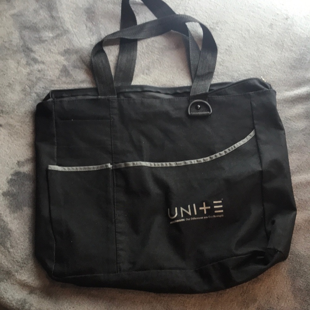 ‼️Bundle & Save‼️ Unite CarryAll Bag